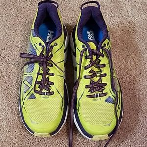 Like new HOKA Running shoes